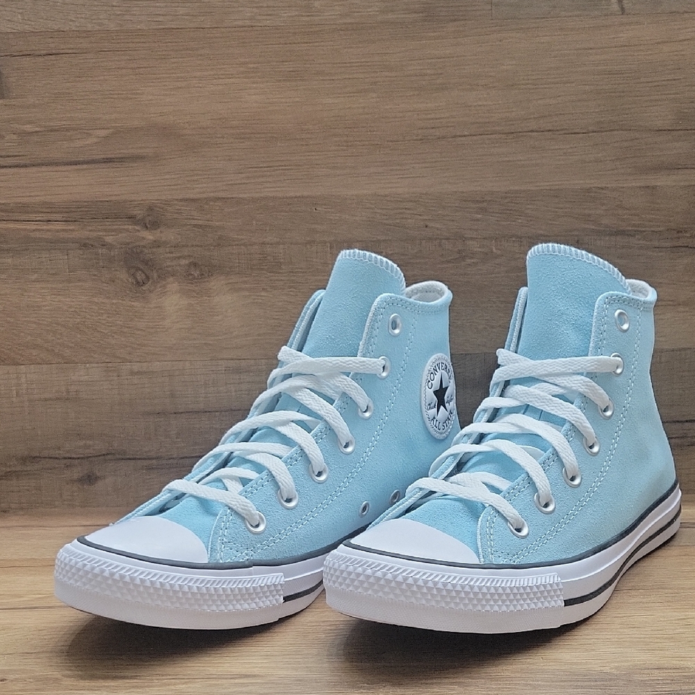 Converse Women's Sky Blue High-Top Sneakers